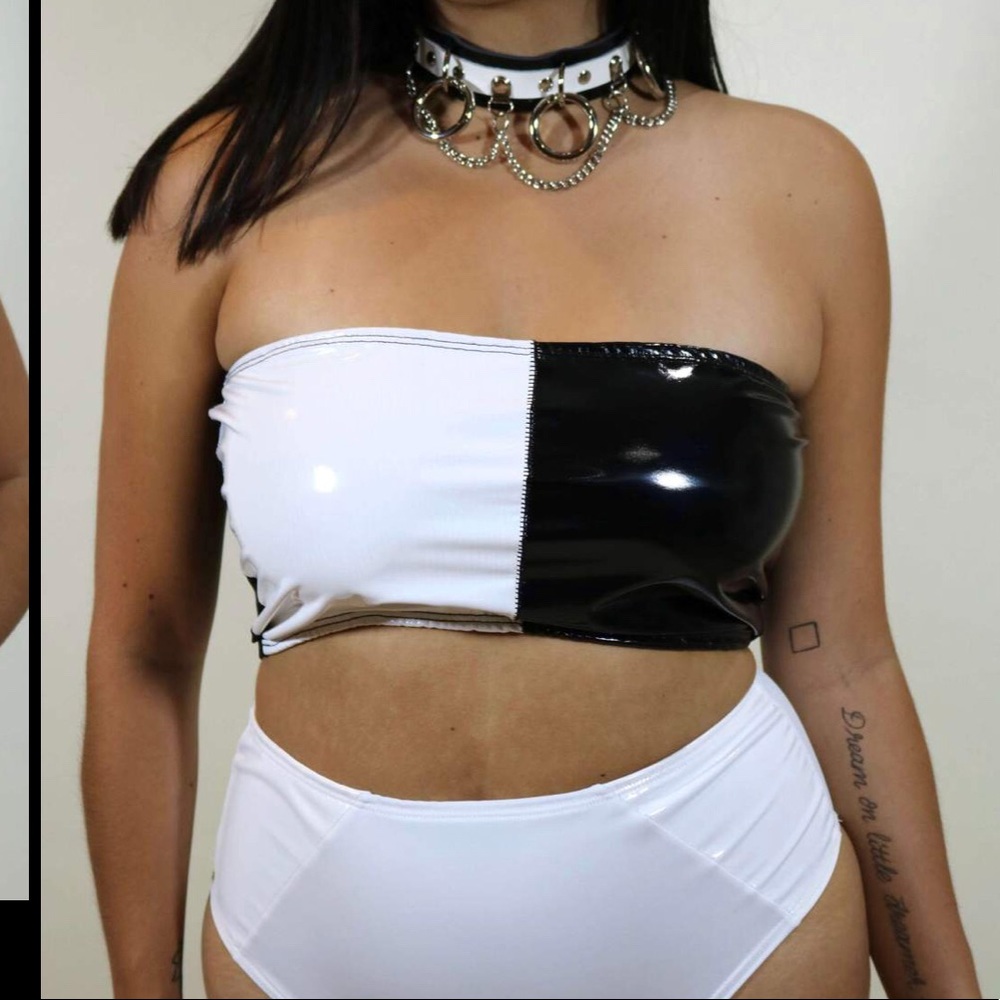 Contrast black & white latex tube top